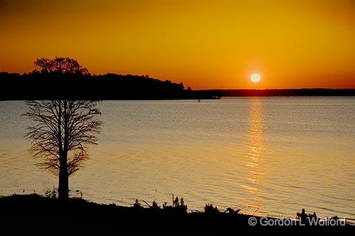 Grenada Lake Sunrise_47431.jpg - Photographed near Grenada, Mississippi, USA.